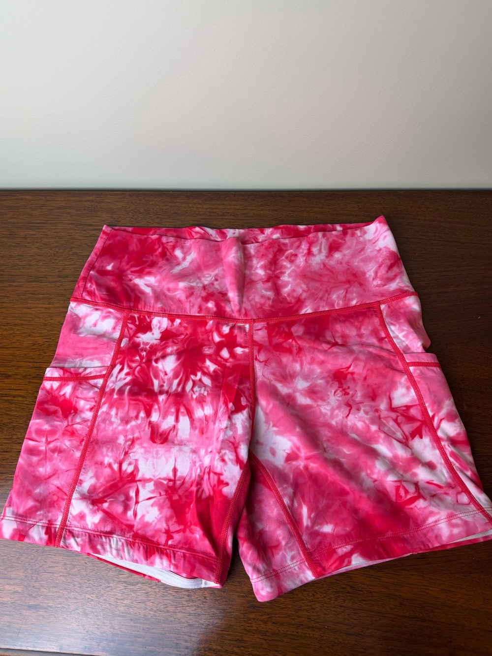 CVG Constantly Varied Gear Dye Hard Red 5" Shorts M High Rise Side Pockets